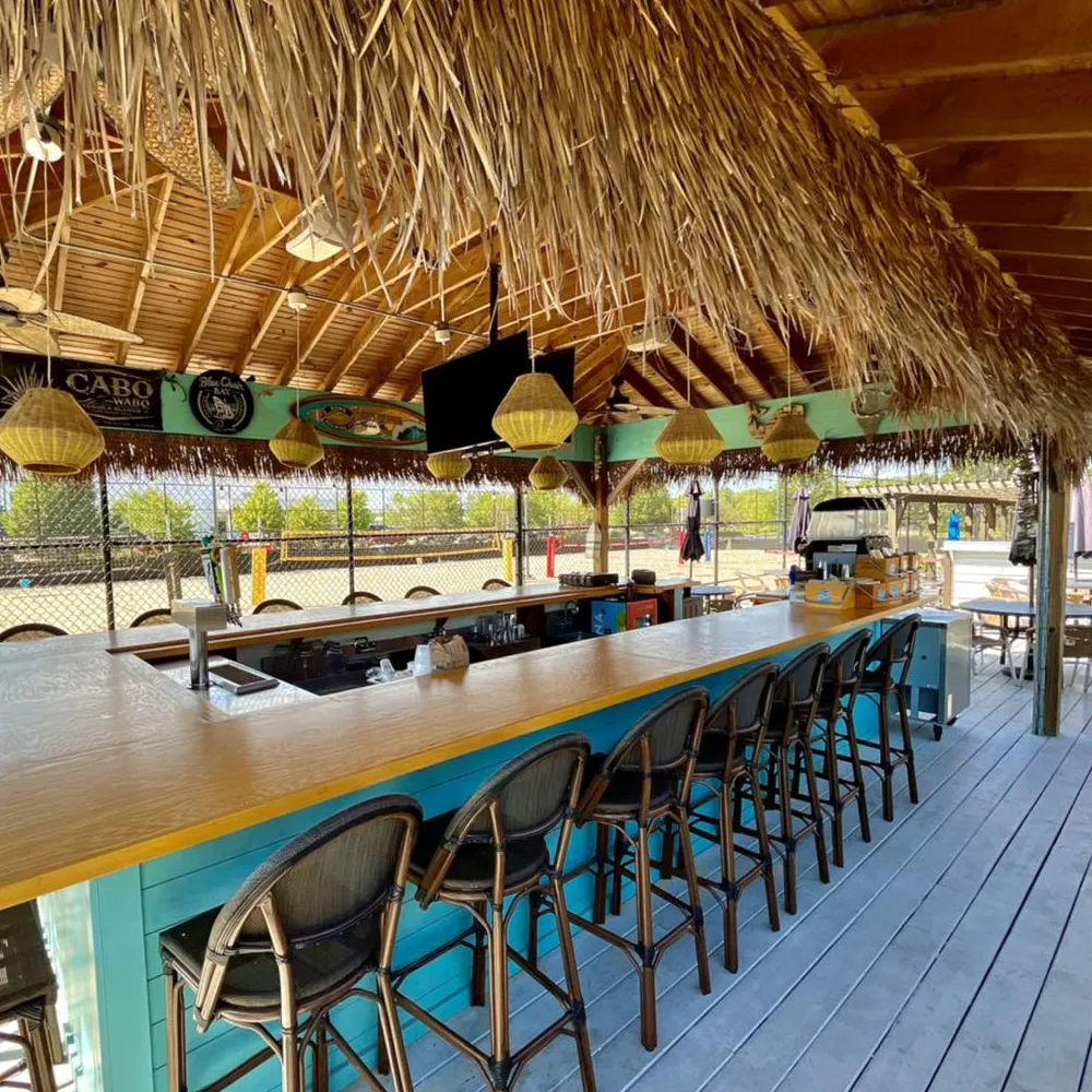 Outdoor Patio and Tiki Bar at Pinheads in Fishers