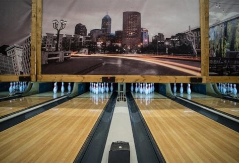 bowling-lanes-straight-bg
